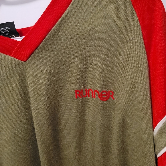 Sweater - Picture 2 of 4